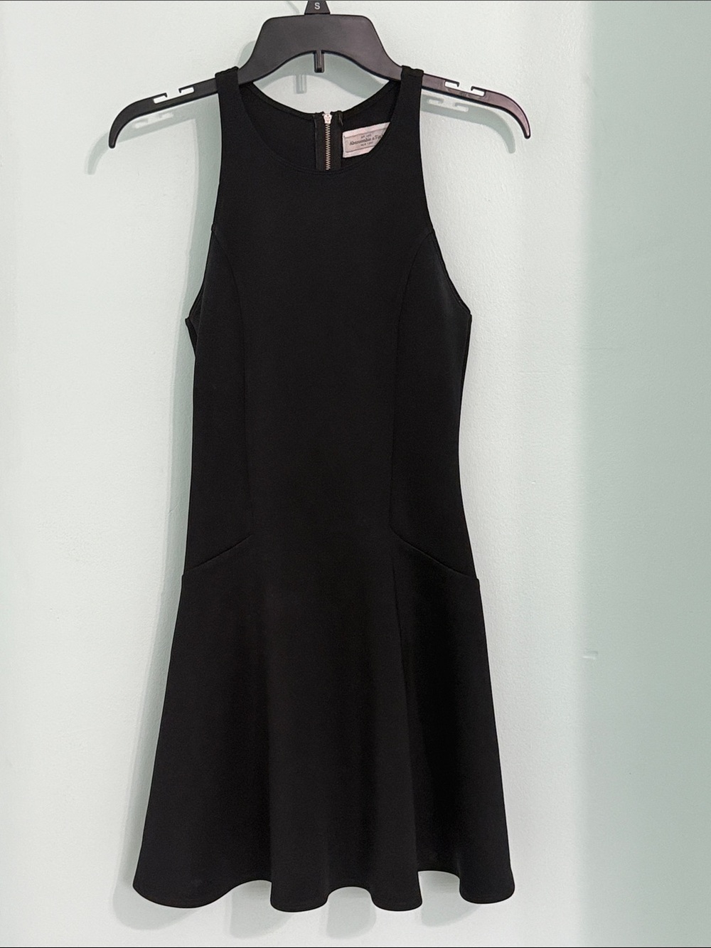 Abercrombie & Fitch Black Sleeveless Fit-and-Flare Mini Dress